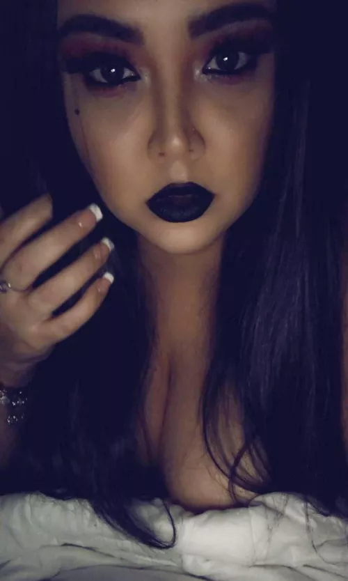 Let me leave a black ring around your cock by Charlotteskyy