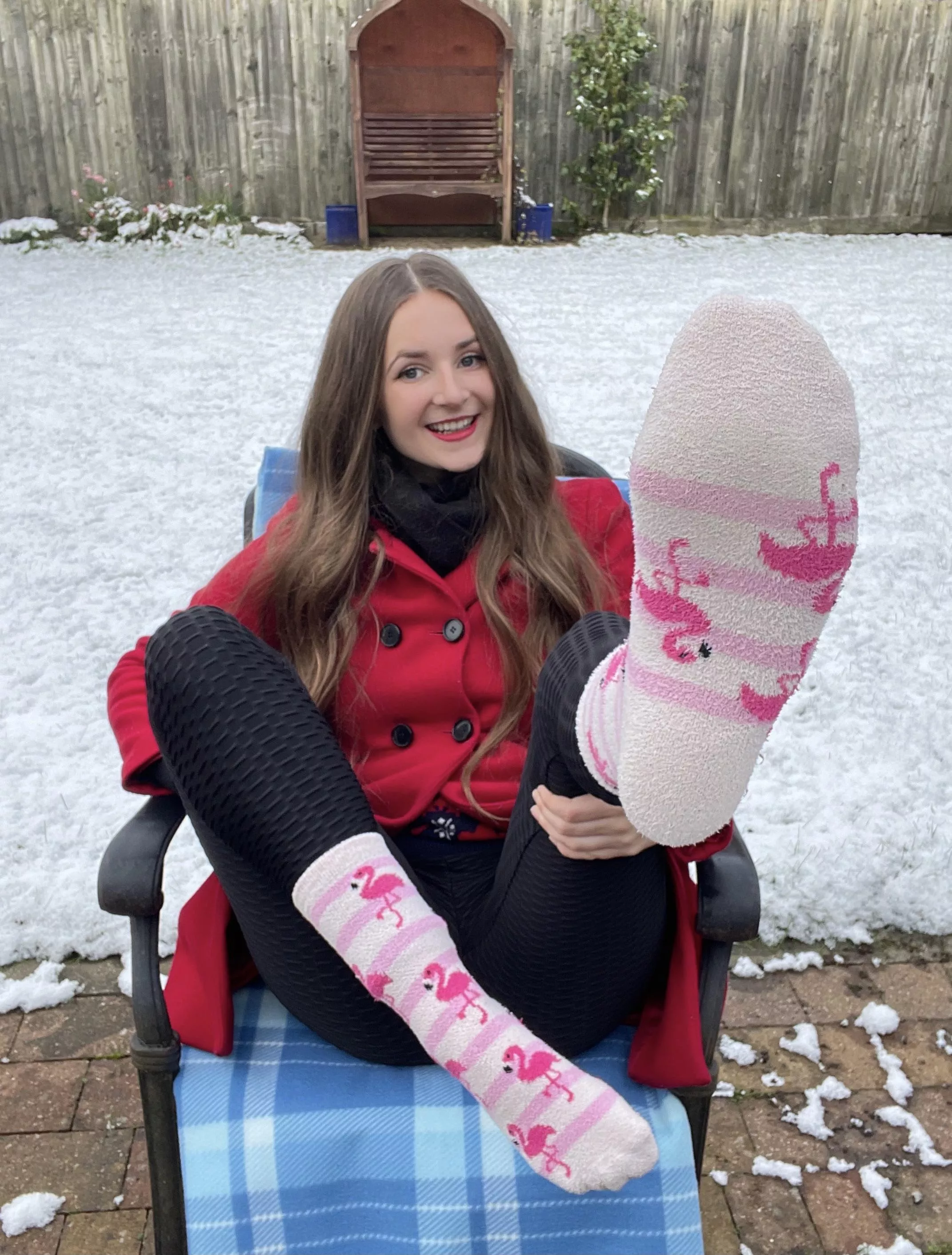 Let me rub your bulge with my fuzzy socks…😏 posted by BabeBarefoot