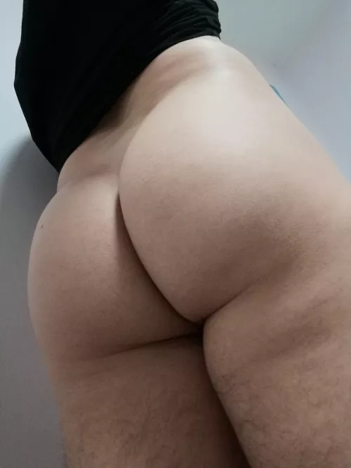 Let me sit on your cock by Danndarrion