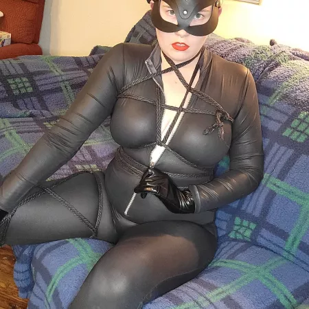 Let me sit on your lap by jadedmargarita