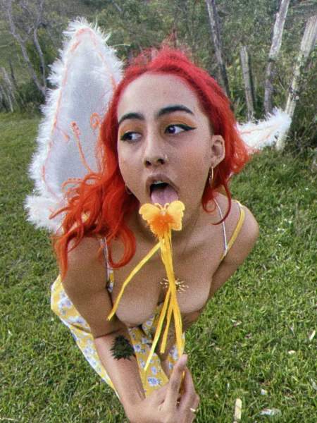 let me suck you! by Aprilvalbuena