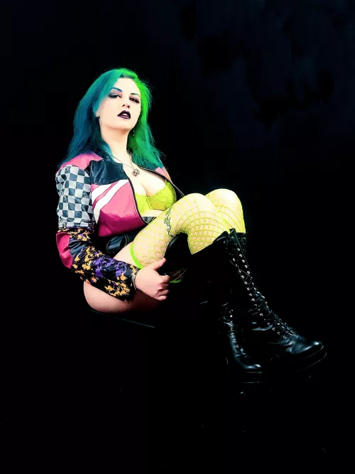 Let me suffocate you with my thighs by The-Lady-Disdain