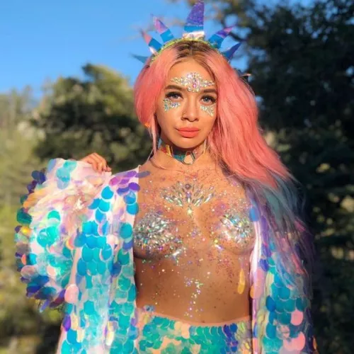 let the glitter do the talking by riya1atservice