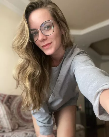 Leticia Medina by GlamMetalLion