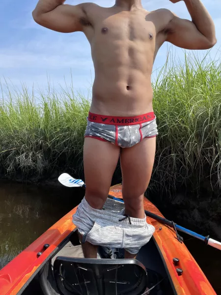 Let’s arm wrestle 💪🏽😝 by Bros_with_benefits