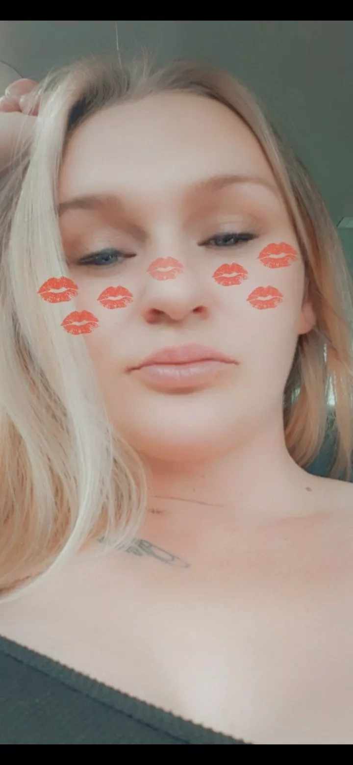 let's be friend and see what we can get into🥰😘 posted by trb1989