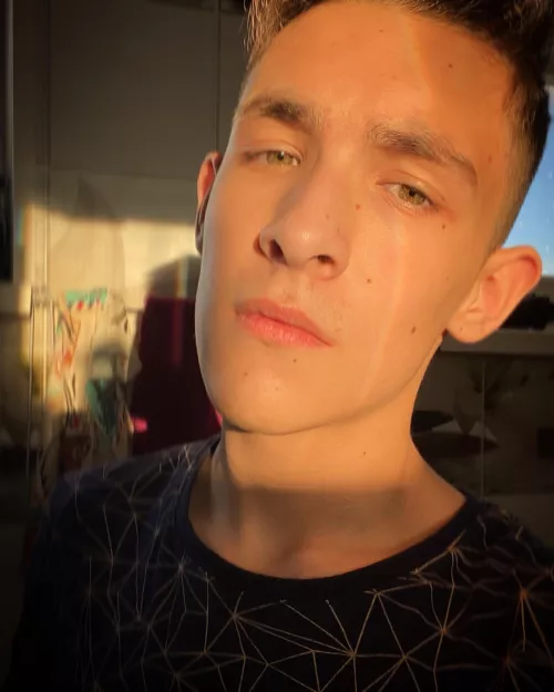 Let's chat? by usonsell