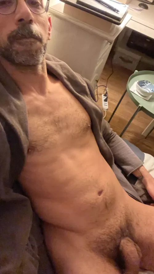 Let's cuddle? by angryVulcan79