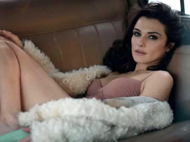 Let’s dirty talk about Rachel Weisz by Brie_Larson_Sexy
