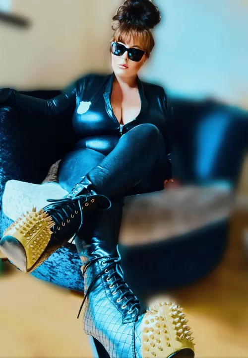 Let's Face It I look hot in this outfit.. by scarletgscarlet