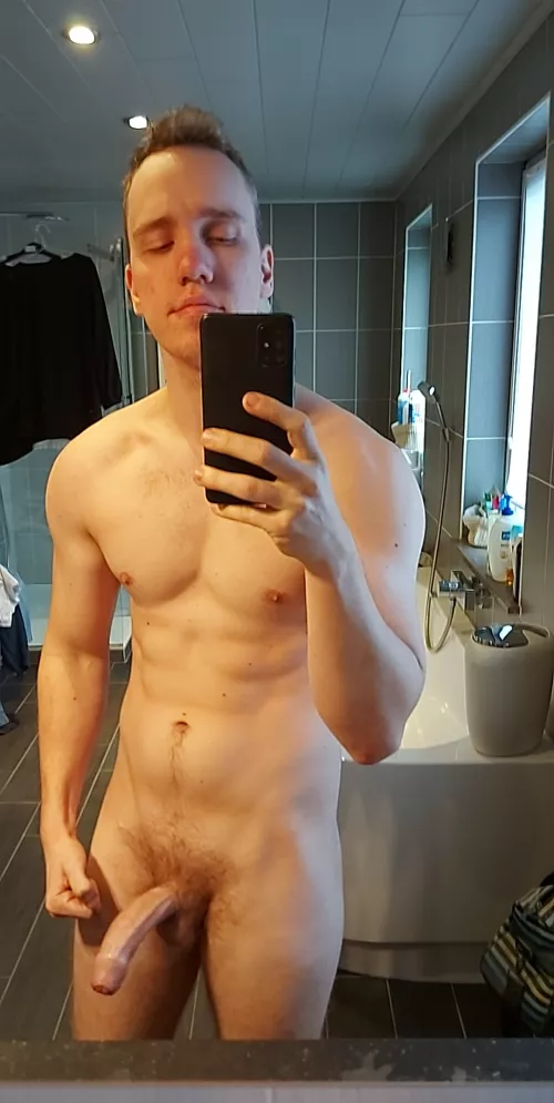 Let's fuck before my workout? Pm open ;) by belgarathhh