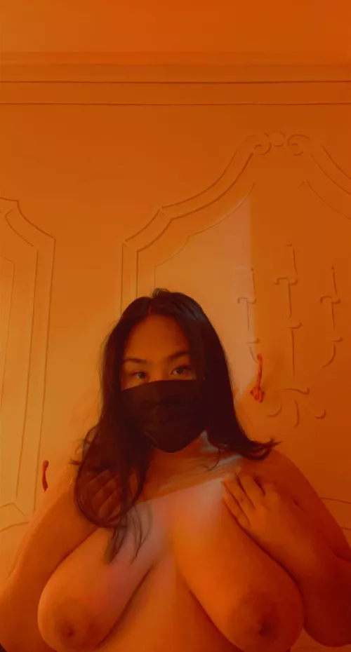 lets fuck in a fitting room and hope we dont get caught by taemxa