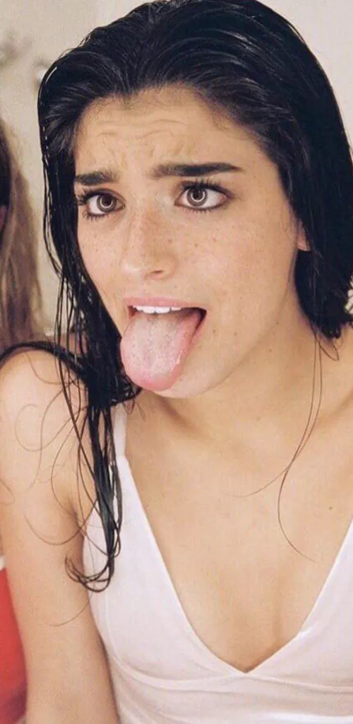 Lets get bi af for Dixie D'Amelio by atomaeon