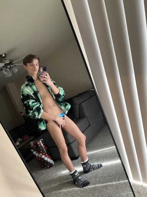 Let’s get comfy😍 (18) by brycelongx