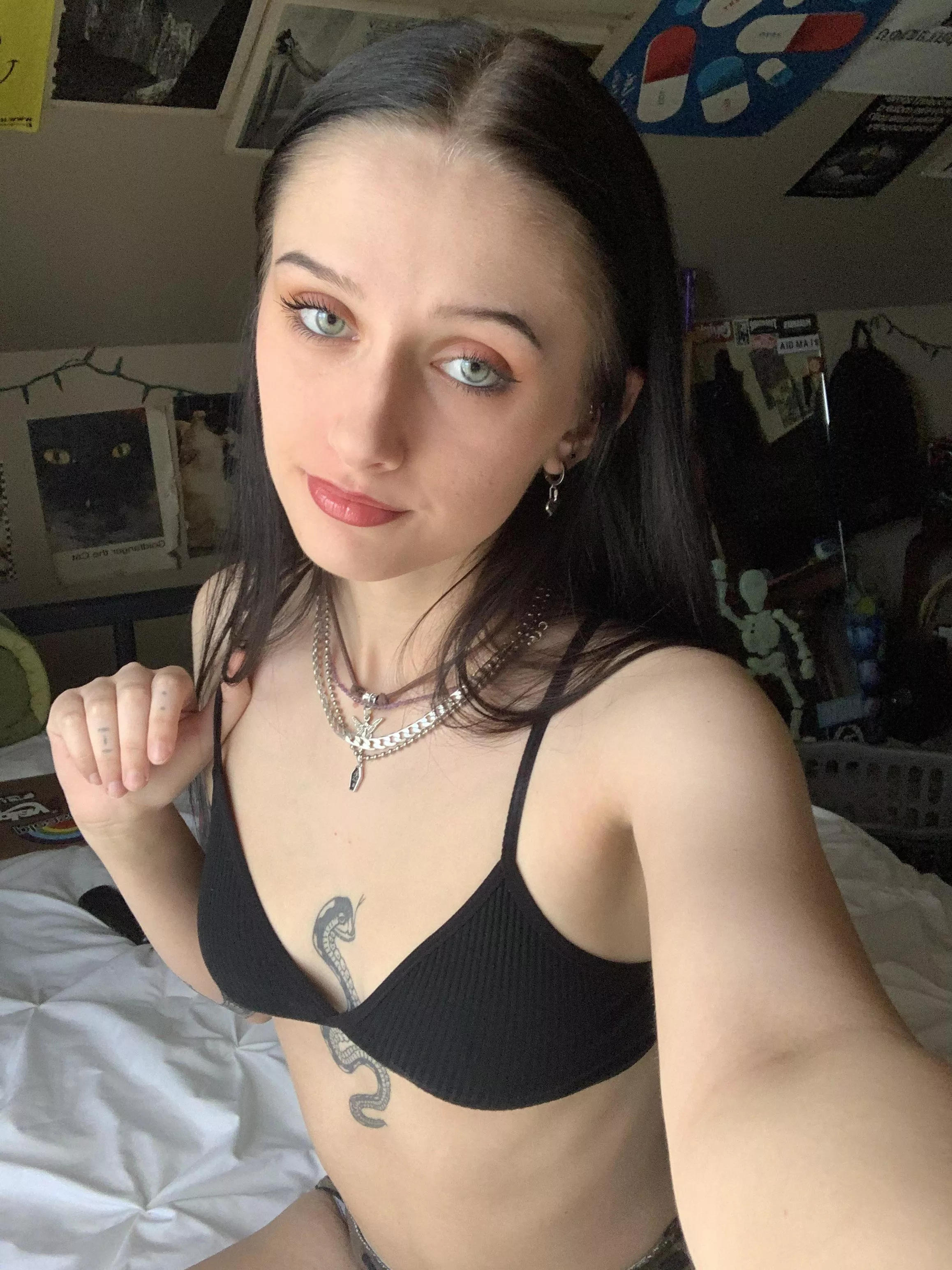 Let’s get high and fuck posted by paranoiuhh