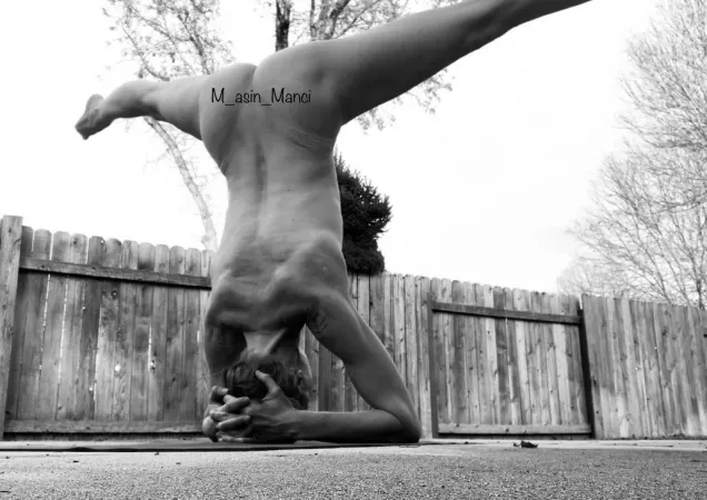 Let’s get naked and yoga! by M_asin_Manci