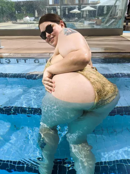 Let’s get wet together 💦 by sydneyscreams