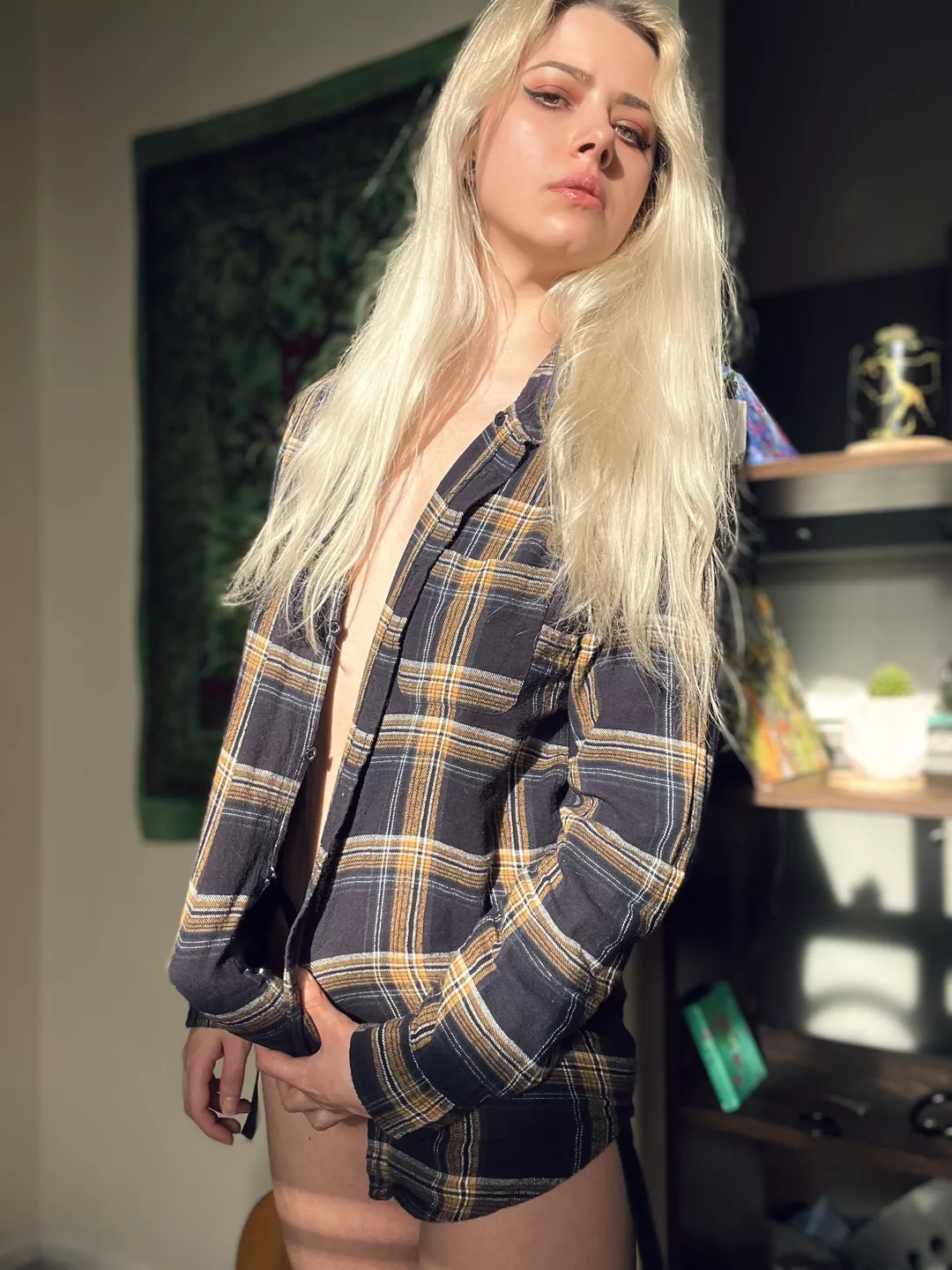 Let’s go back to bed. posted by MistressMercyxox