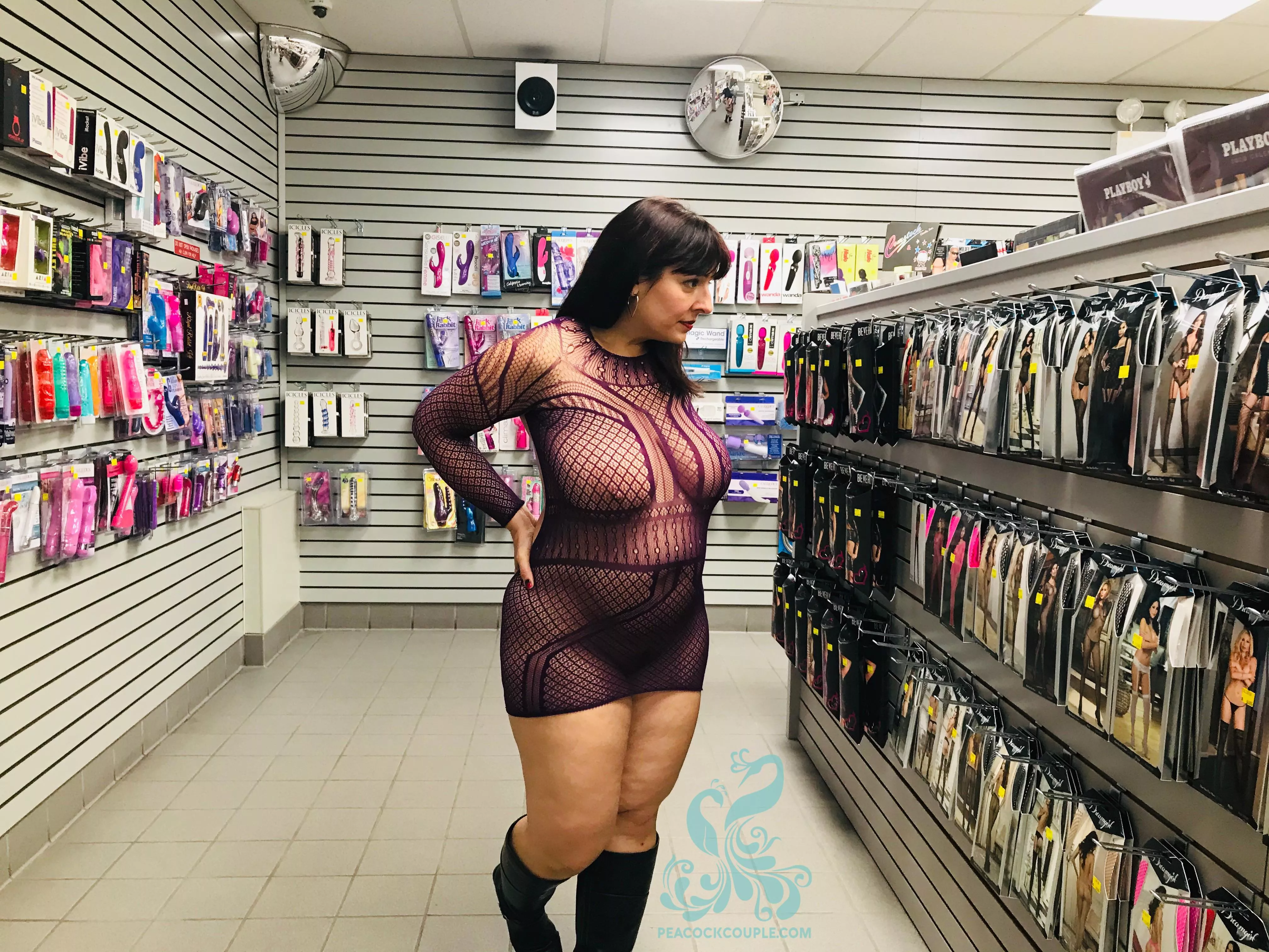 lets go sex toy shopping! Maybe there will be a hot guy there! 🤞 posted by PeacockCouple