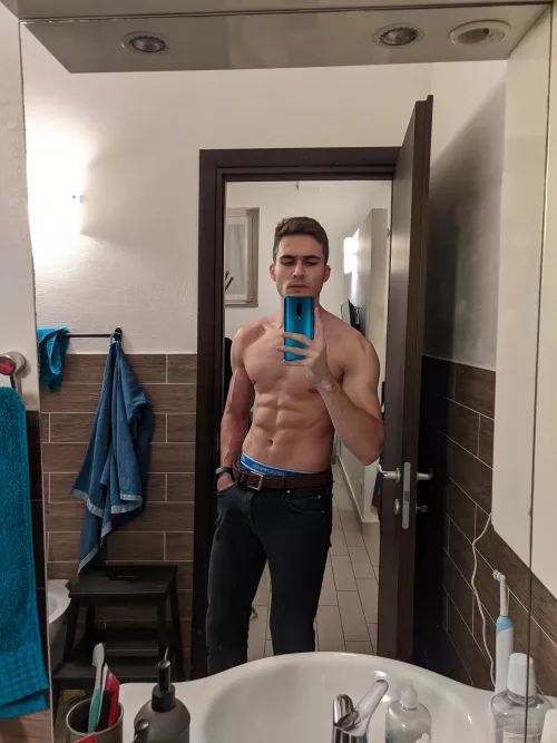 Let's go to work, wanna come with me? 23 [m] by MagariCancello