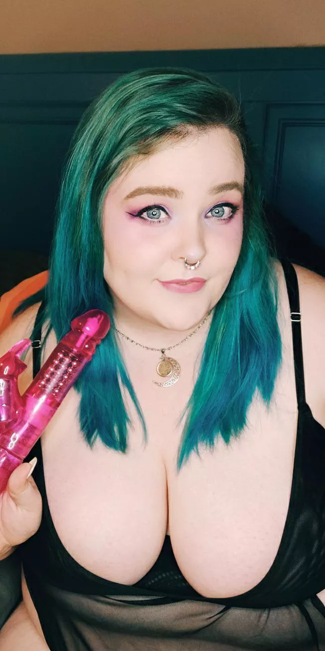 Let’s have a little fun, just us 3 😏😉 posted by MiruTheHeru