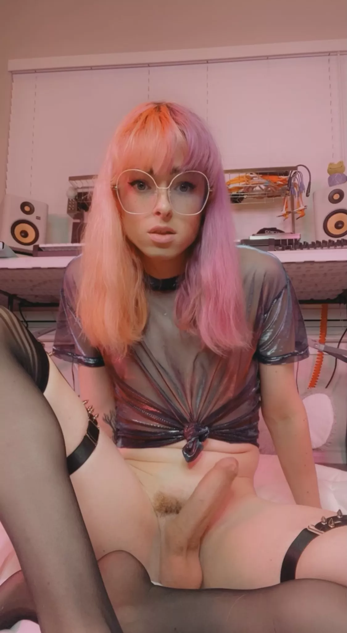 Let’s have a staring contest. Loser gets topped😈 posted by SofieMox97