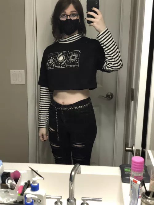 Let’s hold hands Kay? by Kiwiiez