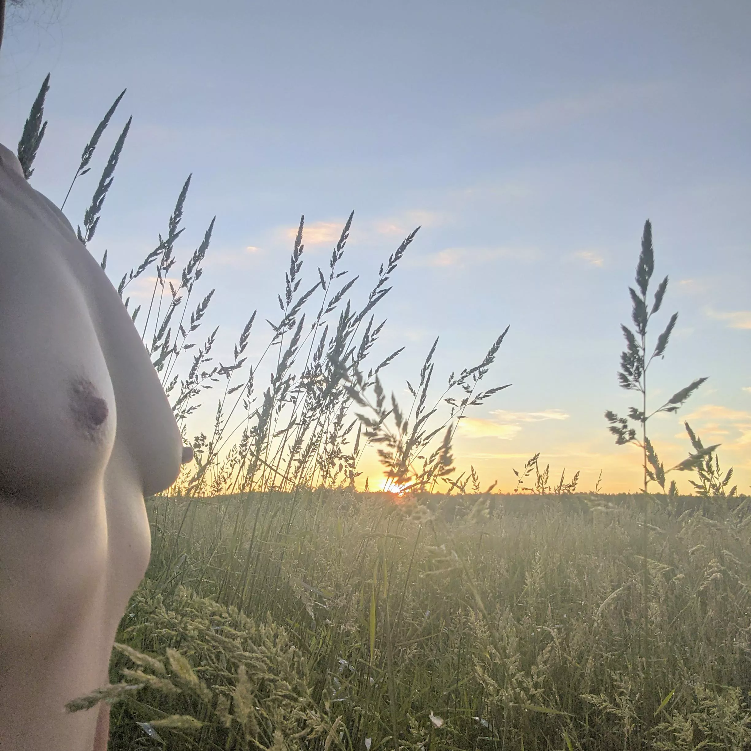 Let's just see what the morning brings.... 😏 posted by DaddysCuriousKitty