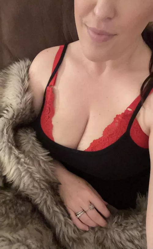 Let’s Netflix and chill by peekatclaire