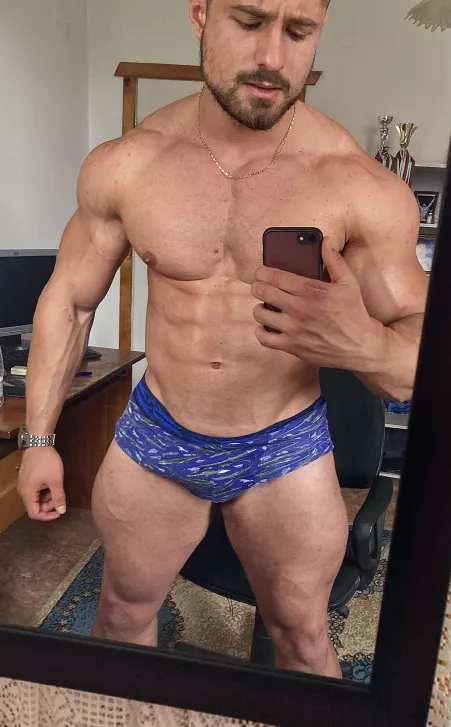 Lets play by tozionzi