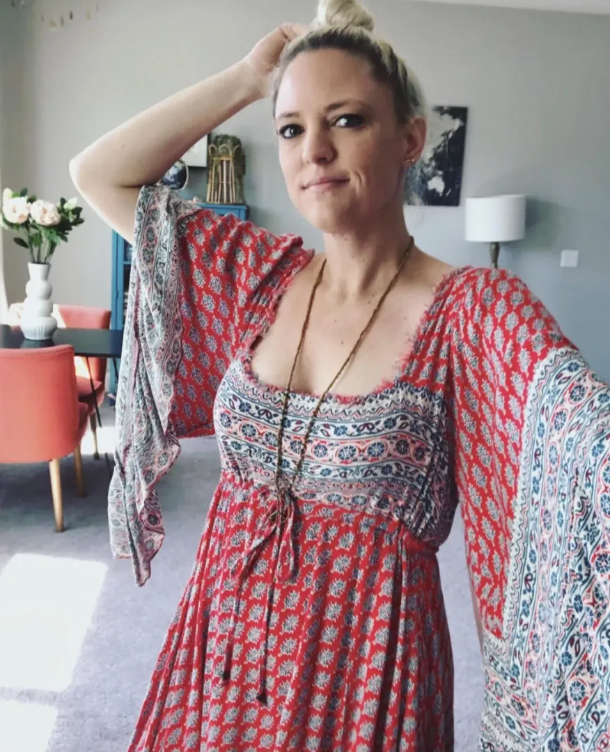 Let’s play 😍 f(41) posted by wideawake-