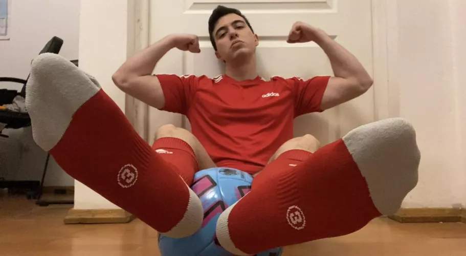 Let’s play 💪😈 by Hotboy_94