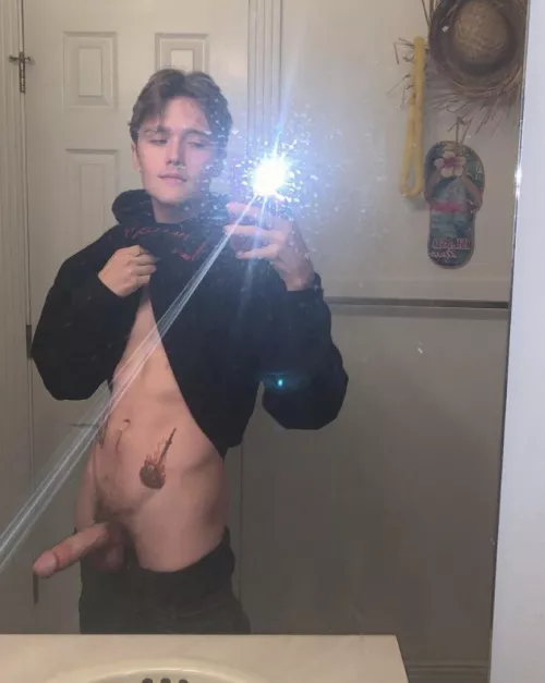 lets see how many times i can fill you up?😻 by pych-oddellic