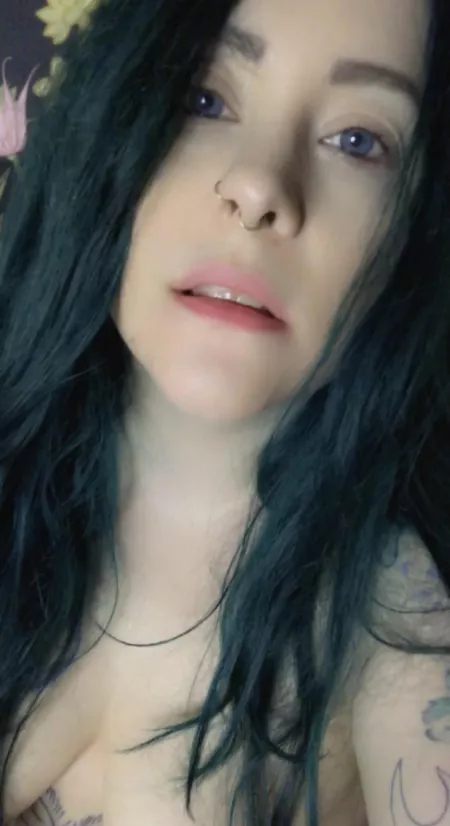 Let’s smoke and watch horror movies 💨🔪 by Thattattooedgirl_