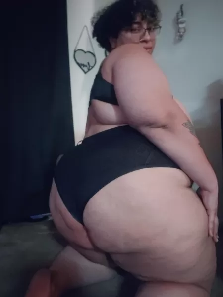 Let's start the morning off right ;) by mmmilkygf