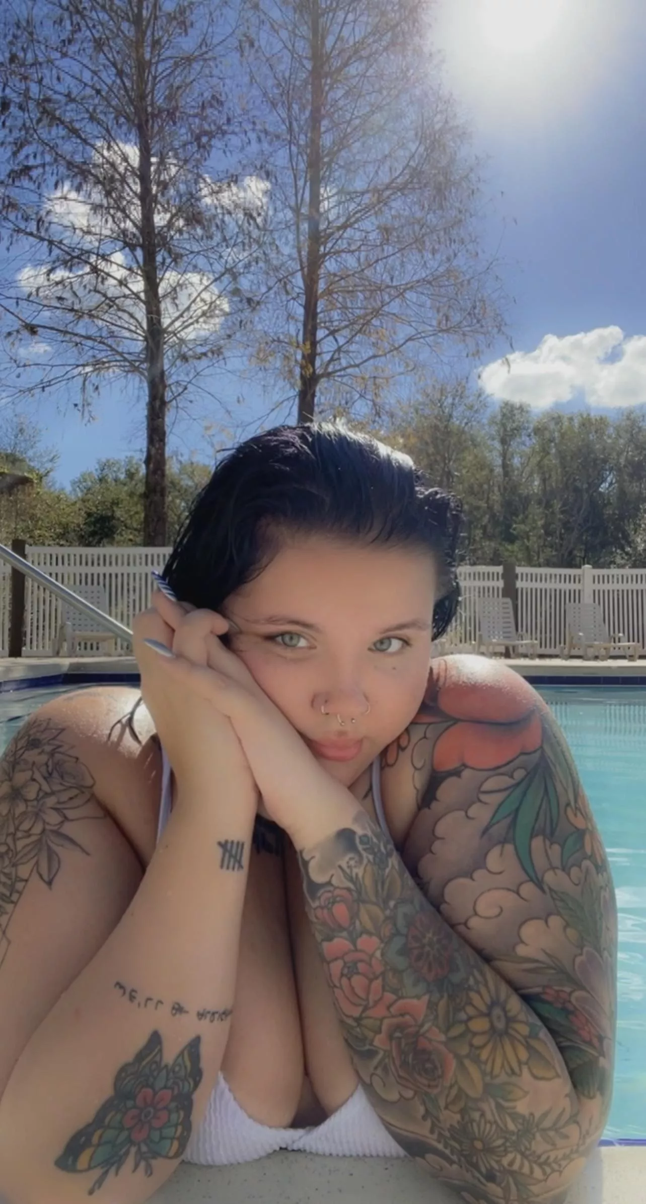 Let’s start the new year cumming together💞⬇️ posted by rosieepetals