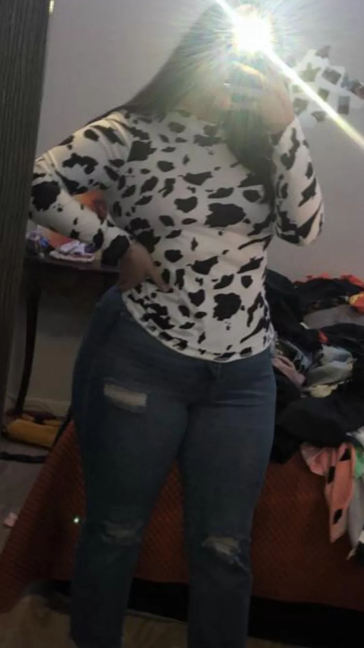 Let’s test out the grip on these hips posted by VirginFuckDoll