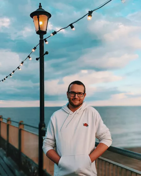 Let's watch the sunset 🌇 by Blackholevalley