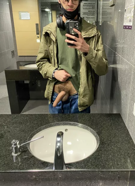 Letting it breath a little by Dradegy