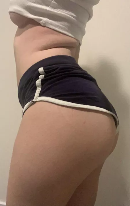 Letting it hang out by mousiemags