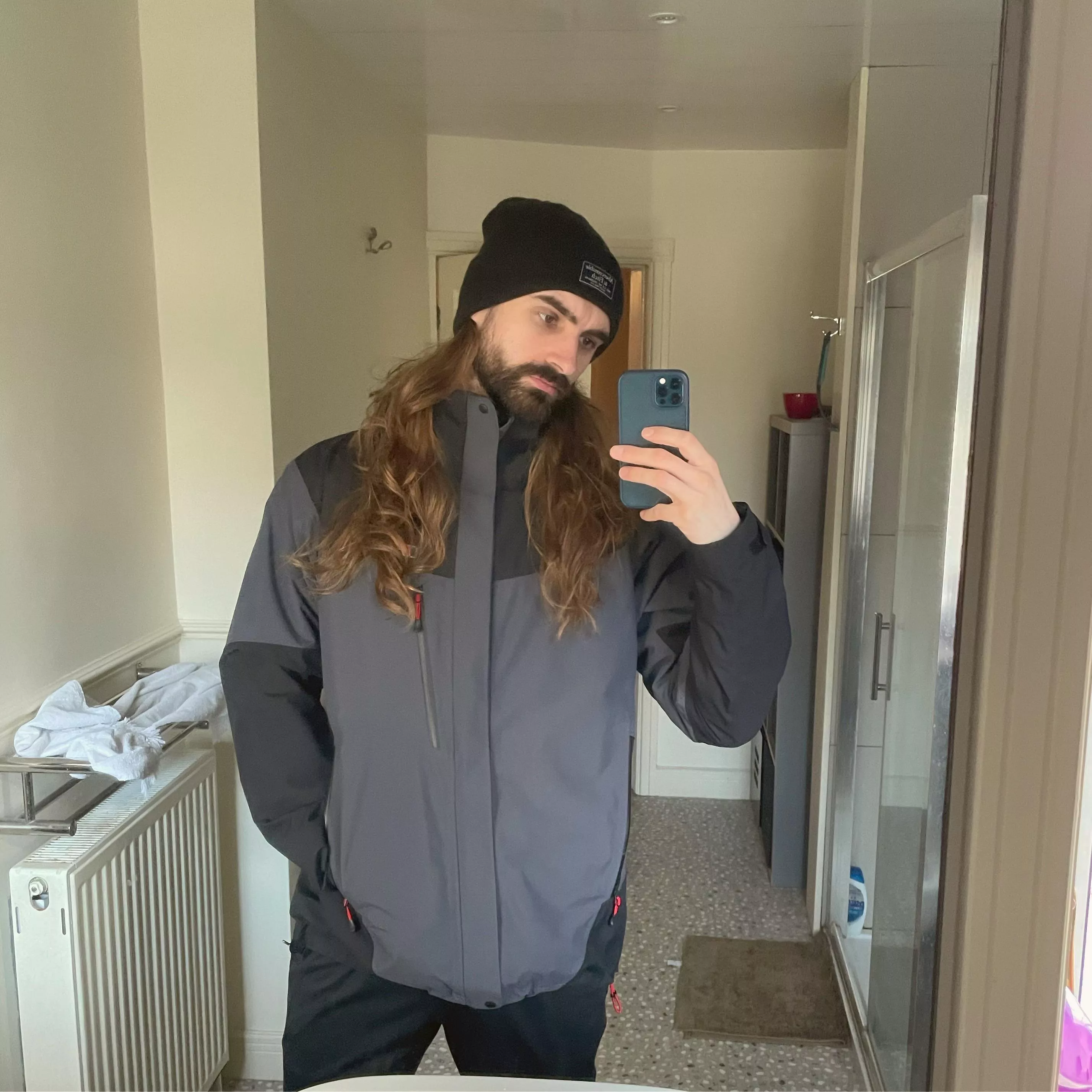 Letting the hair flow on a Sunday stroll👣 posted by Alexjh93