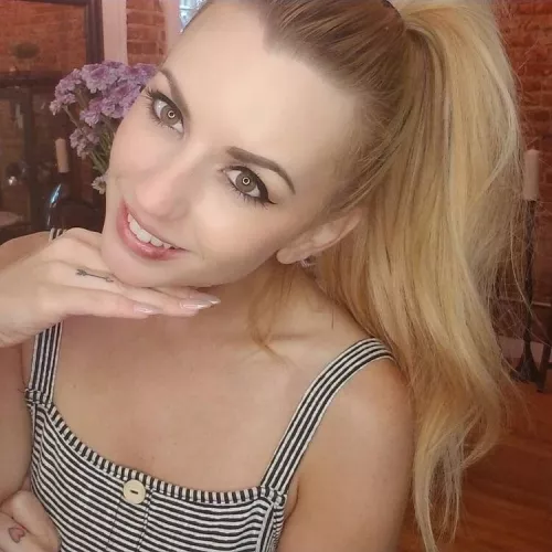 Lexi Belle by Anon23anon42