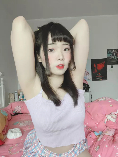 Lick lick lick by cheesidoge