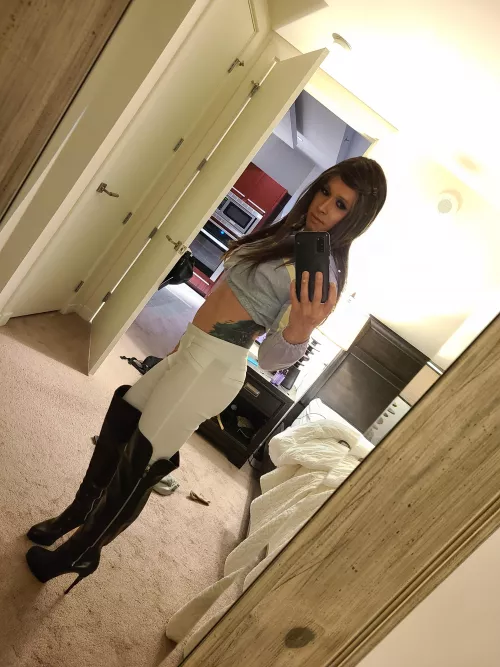 Lick my boots by lvml23