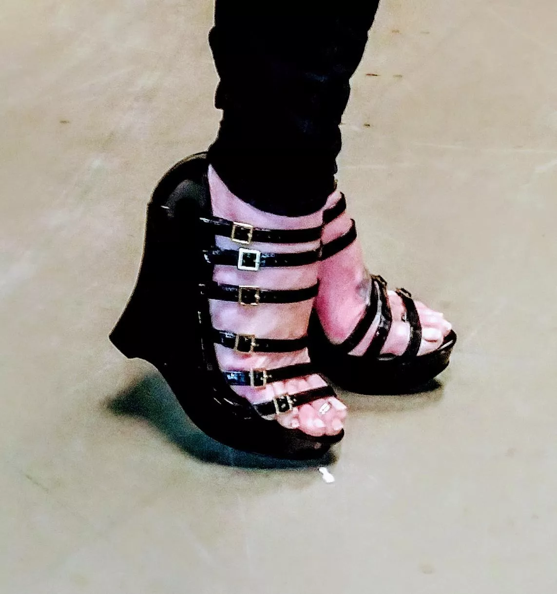 Lick my feet SLAVEBOY!!!! posted by Princessprettypiggys