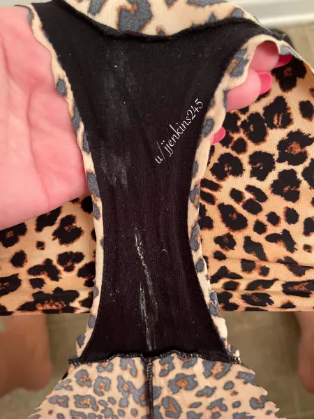 Lick my slit streaks! 👅 by Jjenkins245