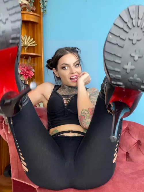 Lick my sole because thats what you only deserve. Understood? [domme] by MsNikkyFrench