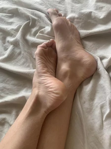 Lick my soles by FeetGoddessLora
