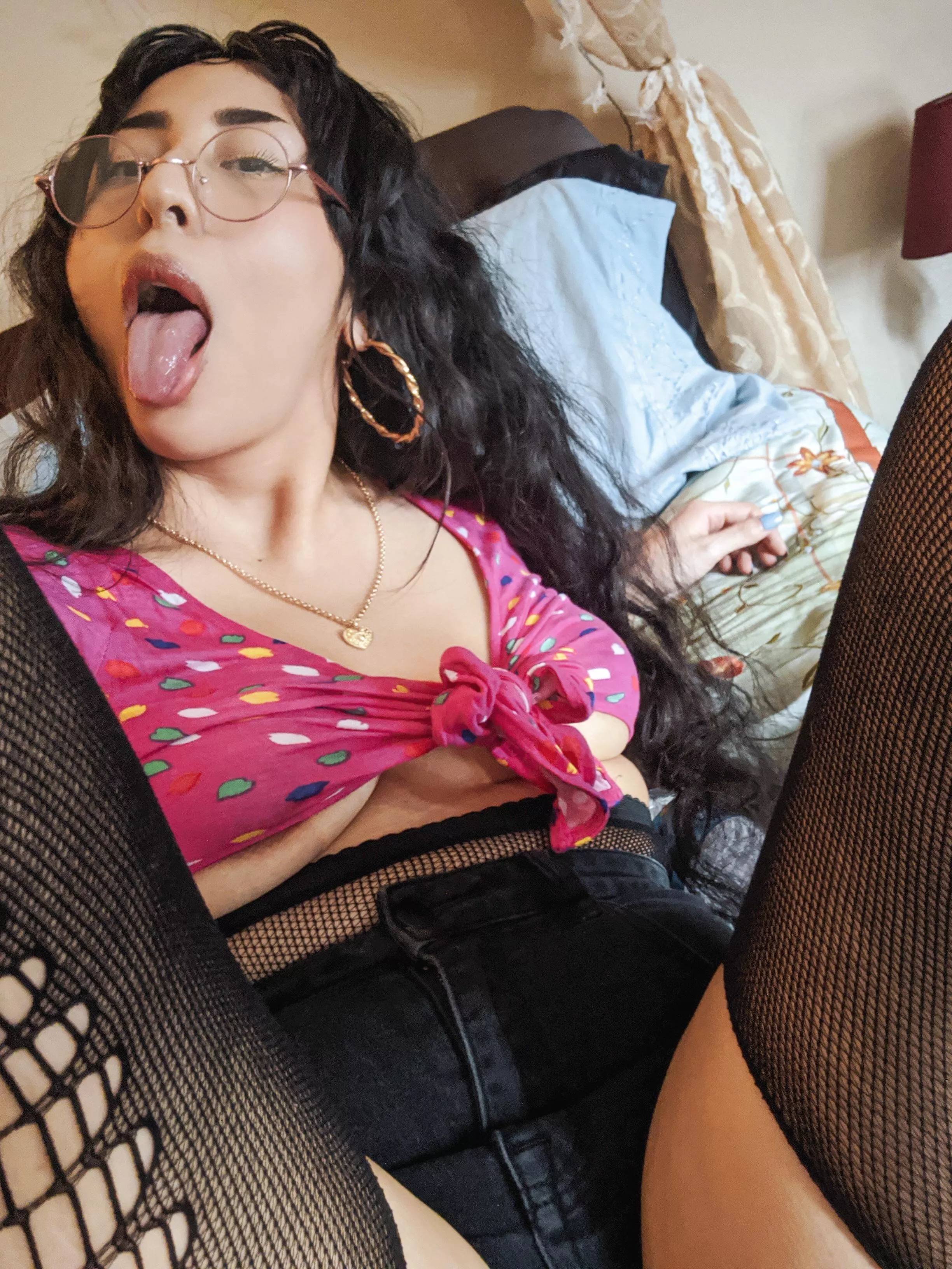 Lick the soft curve of my tits spilling out ♥️ posted by TeefyNee-san