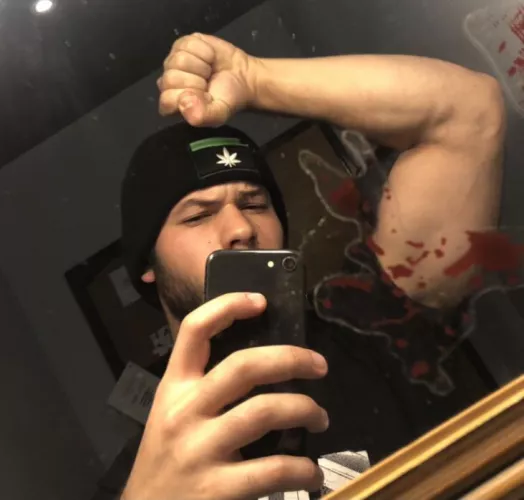 Lifting is starting to pay off 😇💪 by TristanMoreau